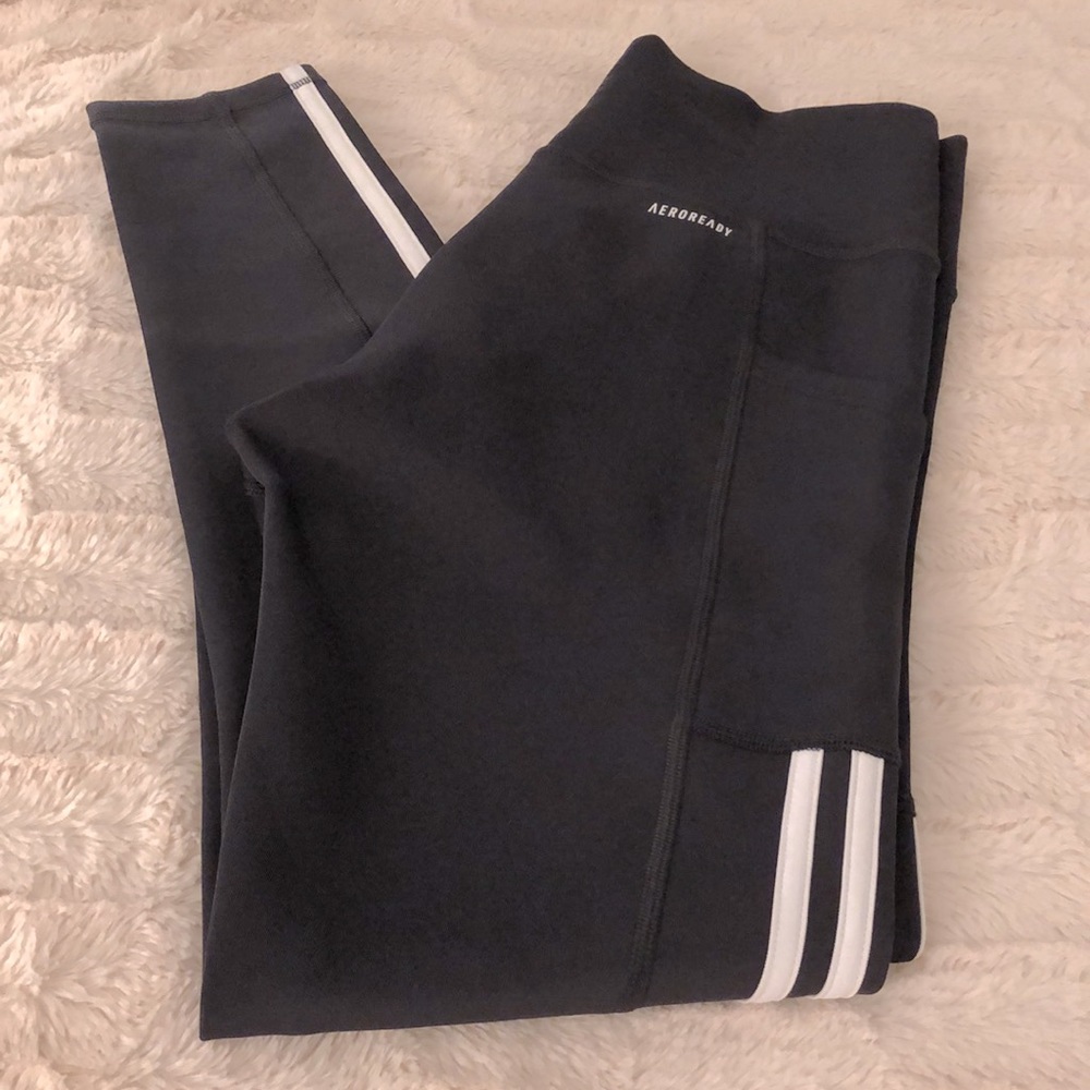 Nwot Adidas Aeroready athletic gym pants side pockets Medium